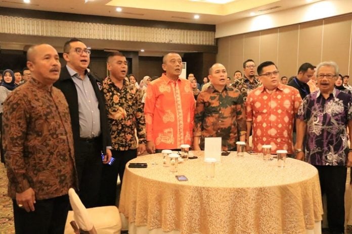 Kadis Pariwisata Kota Medan, Agus Suriyono (tengah) saat menghadiri Welcome Dinner 2nd Medan Fam Trip and Travel Mart 2019 di Hotel Emerald Garden Medan, Rabu (11/12/2019).