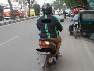 Pengemudi Kerap Melanggar Lantas, Grab-GoJek harus Tanggungjawab