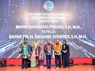 Gubsu Kehilangan Sahabat, Prestasi Bambang Diteruskan Dadang