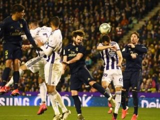 Real Madrid merebut puncak klasemen Liga Spanyol dari Barcelona pada pekan ke-22 setelah menundukkan tuan rumah Real Valladolid 1-0, Senin dini hari (27/1/2020).