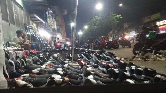 Kawasan Pasar Sukaramai, Medan di malam hari. (kaldera/(imran effendi)