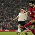 Pemain Liverpool, Mohammed Salah saat berusaha mencetak gol ke gawang Manchester United. (ist)