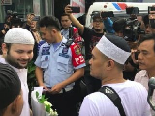 Ridho Rhoma Bebas