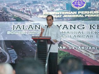 Menhub Budi Karya Sumadi saat berbicara di Stasiun Besar KA Medan, Sabtu (4/1/2020). (kaldera/hmsmdn)