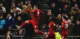 Striker Liverpool Roberto Firmino merayakan golnya ke gawang Tottenham Hotspur dinihari tadi (kaldera/lfcglobe)