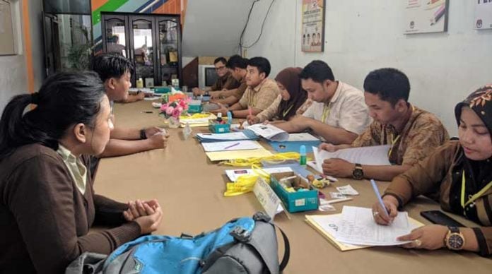 Seleksi calon anggota PPK (Panitia Pemilihan Kecamatan) di Kantor KPU Kota Medan.