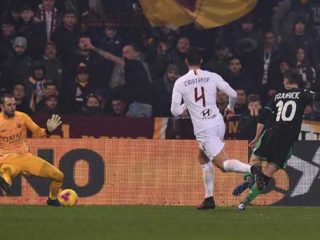 Bertandang ke Markas Sassuolo, Serigala Roma Nyerah 2-4