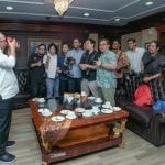 Ketua Pewarta Foto Indonesia (PFI) Kota Medan, Rahmad Suryadi mengajak Plt Walikota, Akhyar Nasution untuk ikut hunting foto bersama