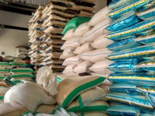 Bulog Sumut Beli 35.000 Ton Beras Petani. (ft : antara)