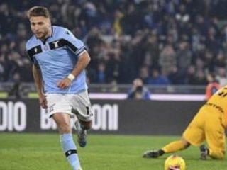 Lazio hanya butuh dua menit untuk unggul 1-0 atas tuan rumah Genoa.