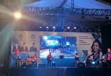 Suasana panggung nonton bareng Indonesian Idol mendukung Lyodra Ginting di Lap Merdeka, malam ini.
