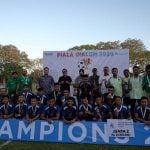 Inalum FC berfoto bersama usai menerima hadiah. Tim ini keluar sebagai juara 2 Piala Inalum 2020.