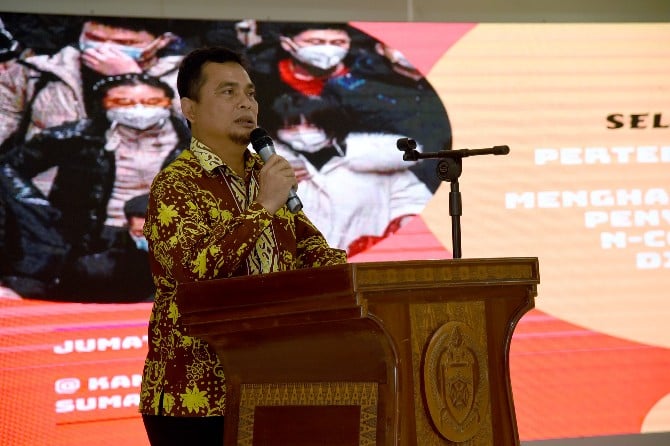 Kepala Dinas Kesehatan Sumut, Alwi Mujahit Hasibuan, saat memberikan kata sambutan pada pertemuan Koordinasi Kesiapsiagaan Menghadapi Penyebaran Virus Corona di Aula Raja Inal Siregar Kantor Gubernur Sumut