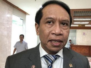 Menteri Pemuda dan Olahraga (Menpora) Zainudin Amali menanggapi isu gelaran Olimpiade 2020 Tokyo terancam batal digelar menyusul wabah virus corona.