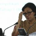 Menteri Keuangan Sri Mulyani mengatakan peningkatan defisit terjadi karena realisasi penerimaan negara lebih rendah belanja negara.