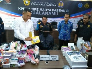 Kantor Bea dan Cukai Kuala Namu menyita bawaan penumpang yang berisi alat bantu seks atau sex toys.