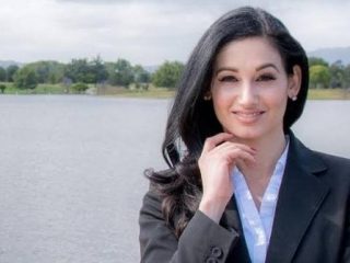 Amie Harwick, Terapis Hollywood.