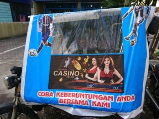 Situs Judi Online di Tenda Becak, Bandar Incar Korban yang Lebih Luas