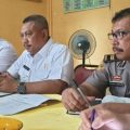 Kadis Kebersihan dan Pertamanan Kota Medan, Muhammad Husni saat rapat persiapan kegiatan bersama para Personel.