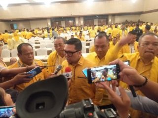 Wakil ketua DPP Golkar, Ahmad Doli Kurnia, saat diwawancarai setelah selesai Musda Golkar.