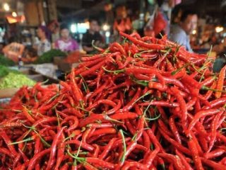 Cabai Merah Melonjak Dekati Rp50.000 per Kg.