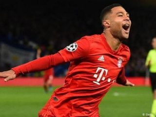 Serge Gnabry mencetak 2 gol kemenangan Bayern Munich di Stamford Bridge.