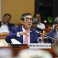 Menteri Hukum Dan Ham.