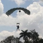 Sebanyak 21 Prajurit TNI AU terjun payung freefall dalam acara Soewondo Air Force Base Open Day 2020  dalam rangka HUT TNI AU ke 74 yang dilaksanakan di Pangkalan Udara Soewondo,Medan.
