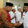 Plt Walikota Medan Akhyar Nasution saat Safari Jumat di Masjid Darul Jalal, Jalan Taud /Jalan Sukaria No 29 Kelurahan Sidorejo Kecamatan Medan Tembung.
