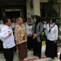 Persiapan kunjungan Ibu Negara Iriana Joko Widodo di Puskesmas Padang Bulan terkait stunting.