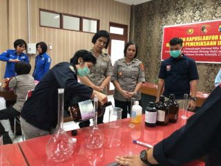 Langka di Tengah Pandemi Corona, Polda Sumut Racik Hand Sanitizer Sendiri