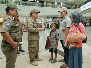 Satpol PP Medan Razia Siswa Berkeliaran di Pusat Keramaian