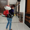 Penyemprotan Disinfektan di Mesjid Agung Kabupaten Asahan.