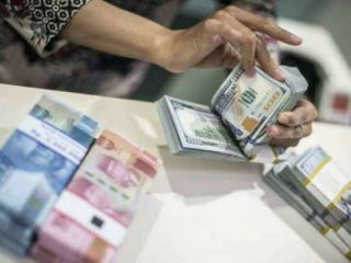 Awal Pekan, Rupiah Langsung Drop di 15.975