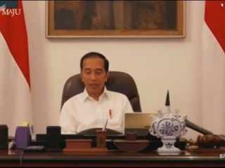 Presiden Jokowi saat ratas dengan Gubernur se Indonesia lewat teleconference, Selasa (24/3/2020)