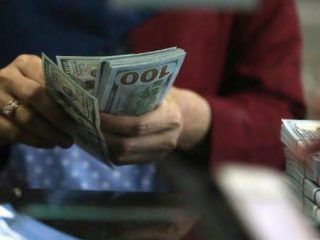 Kepanikan Beli Dolar Turun, Kurs Jadi Rp16.550 (ft :dtk)