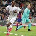 Vinicius Junior pada laga La Liga Spanyol antara Real Madrid dan Barcelona. (ist)