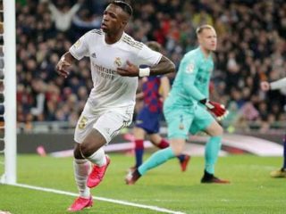 Vinicius Junior pada laga La Liga Spanyol antara Real Madrid dan Barcelona. (ist)