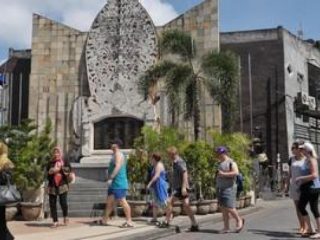 Wabah Corona, Agen Travel Siap PHK Karyawan