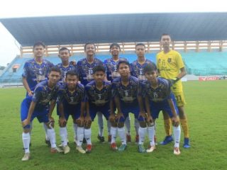 Aditya (kiper, jersey kuning) dipanggil Timnas U-16 untuk Piala AFF dan Piala Asia.