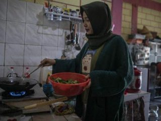 Tip Menghemat Selama WFH agar Keuangan Rumah Tangga tak Jebol