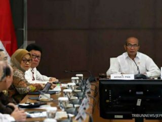 Rapat Koordinasi Tingkat Menteri (RTM) yang dihadiri Menko PMK membahas kebijakan Pemerintah terkait perubahan cuti bersama tahun 2020