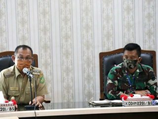 Plt Walikota Medan Akhyar Nasution menyambangi Dandim 0201/BS Kol Inf Roy Hansen J Sinaga di Makodim 0201/BS, Jalan Pengadilan Medan