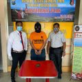 Konferensi Pers Kapolsek Medan Kota, Kompol Rikki Ramadhan melalui Kanit Reskrim, Iptu Ainul Yaqin, menjelaskan awal penggelapan ini terjadi pada Selasa (31/3/2020)