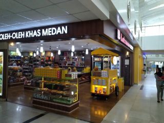 Penerbangan Komersil di Kualanamu Stop, Usaha dalam Bandara Diminta Tutup