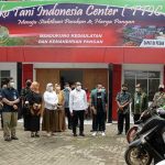 Gubernur Sumut Edy Rahmayadi saat meresmikan Toko Tani Indonesia Center (TTIC) di Kantor Dinas Perkebunan Jalan AH Nasution Medan, Kamis (16/4/2020).