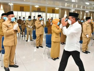Gubernur Sumatera Utara, Edy Rahmayadi melantik 46 pejabat eselon III di Pendopo Rumah Dinas, Jalan Jenderal Sudiman Nomor 41 Medan