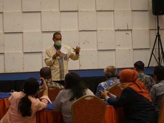 Direktur Utama PT Bank Sumut, Muchammad Budi Utomo, Jumat (8/5/2020), saat bertemu wartawan di Gedung Utama Bank Sumut.