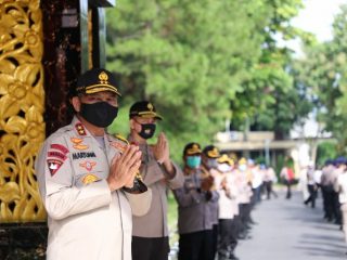 Kapolda Sumut Irjen Pol Martuani Sormin gelar halal bi halal yang digelar di Lobby Adhi Pradana Mapolda Sumut