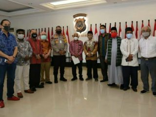Forum Lintas Agama Sumut diskusi dengan Kapolda Sumut Irjen Pol Martuani Sormin di Aula Rapat Mapolda Sumut, Jumat (1/5/2020).